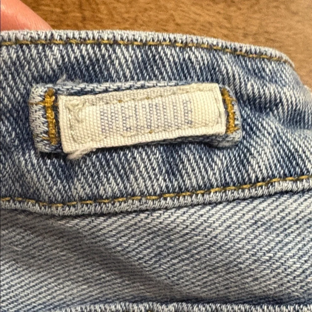 Brandy Melville Distressed Jeans. Button fly. 26